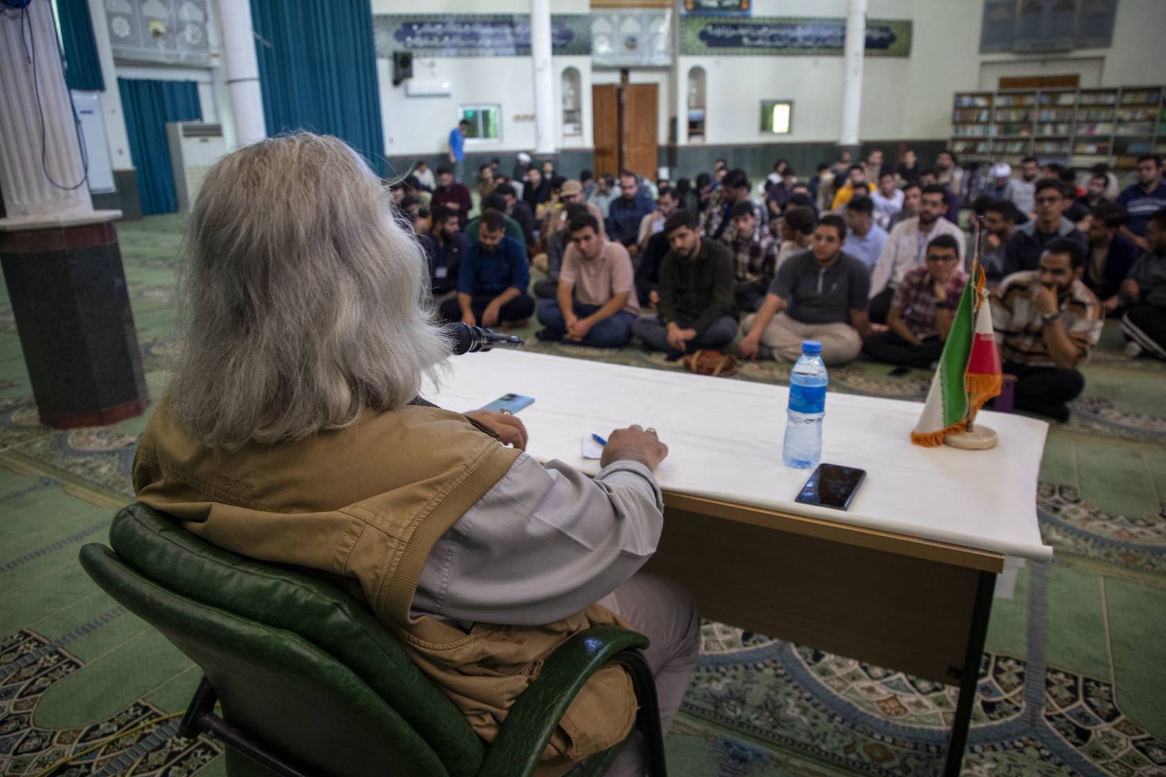 نشست صمیمانه قائم مقام صداوسیما با دانشجویان در اردوی «تنفس صبح»