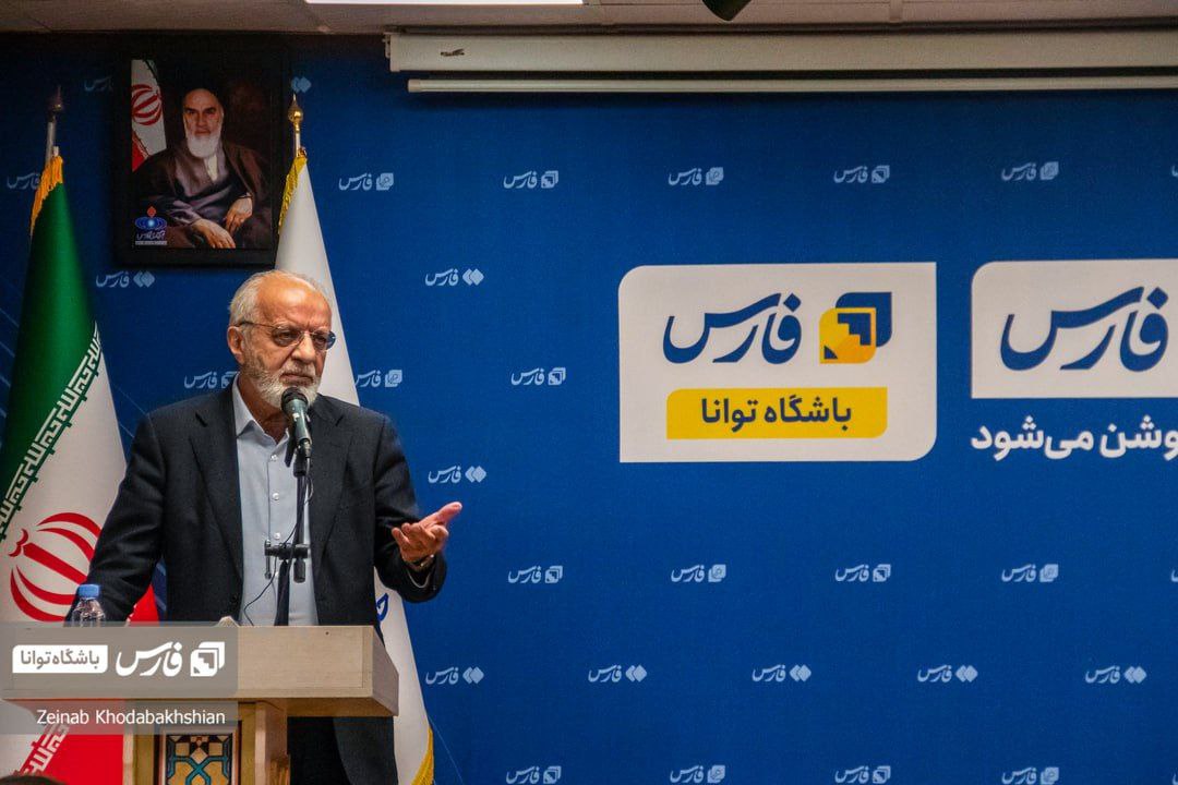 «حسن خجسته باقرزاده» رئیس دانشکده فارس شد