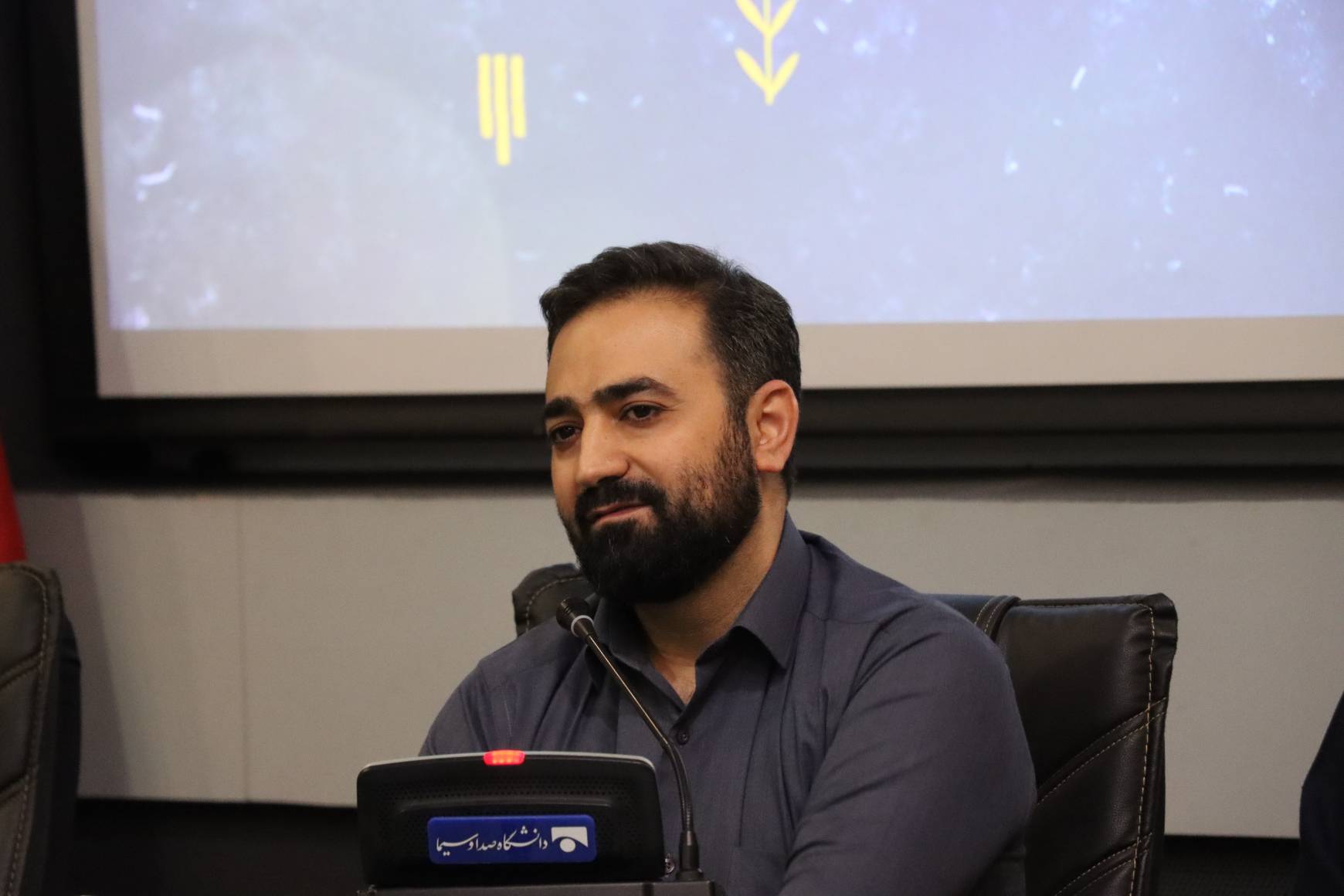 وحید یامین‌پور: کتاب، راه حفظ قدرت تفکر در مواجهه با هوش مصنوعی