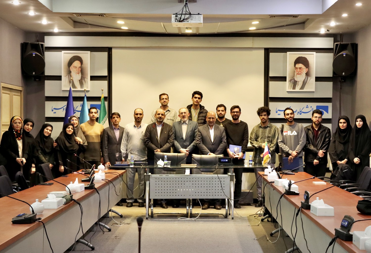 برگزاری مراسم اختتامیه «از واژه تا پژواک»